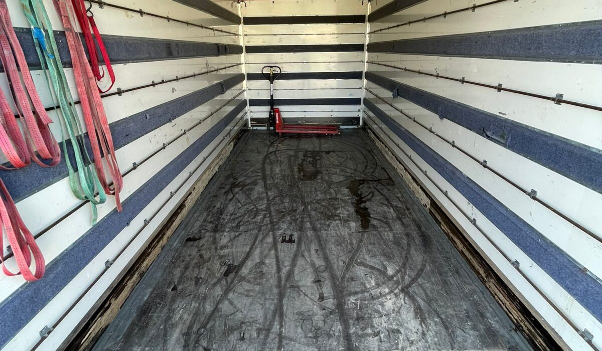 WhatsApp Image 2025-09-30 at 15.30.08