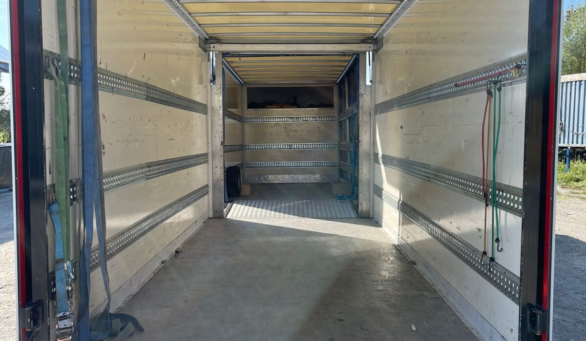 WhatsApp Image 2025-09-30 at 15.30.30